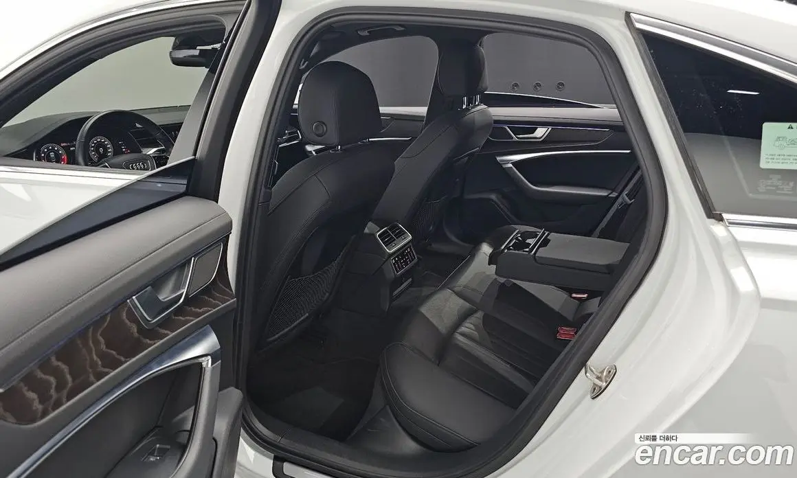 Audi A6 2021 2.0 автомат (гидро), фото 12