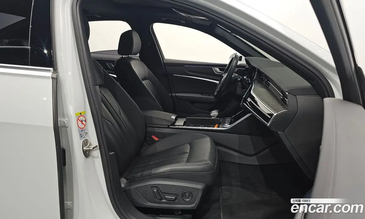 Audi A6 2021 2.0 автомат (гидро), фото 10