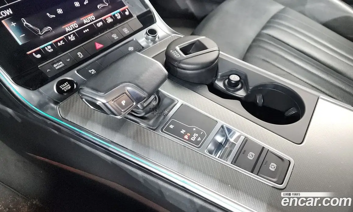 Audi A6 2021 2.0 автомат (гидро), фото 12