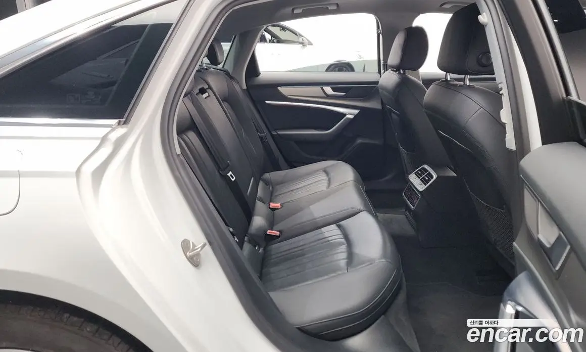Audi A6 2021 2.0 автомат (гидро), фото 17