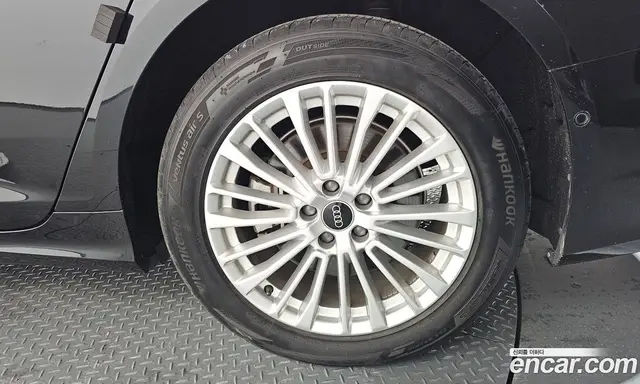 Audi A6 2021 2.0 автомат (гидро), миниатюра 7