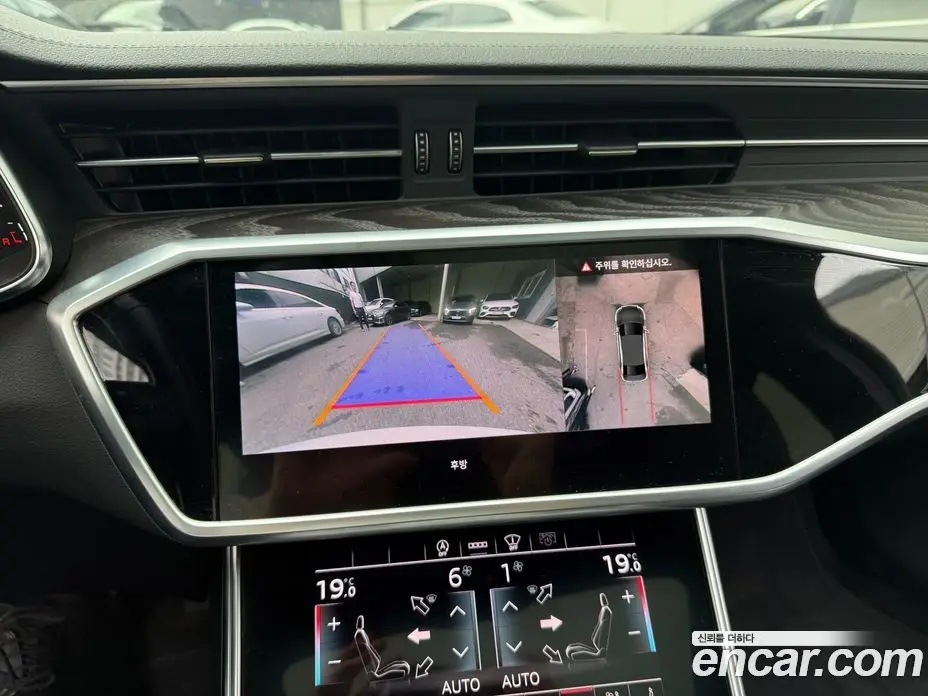 Audi A6 2021 2.0 автомат (гидро), фото 12