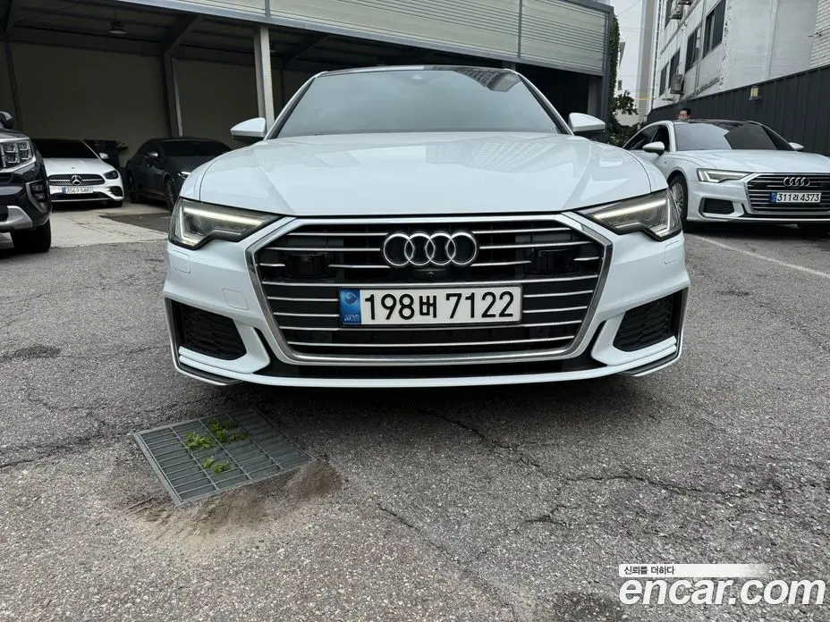 Audi A6 2021 2.0 автомат (гидро), фото 3