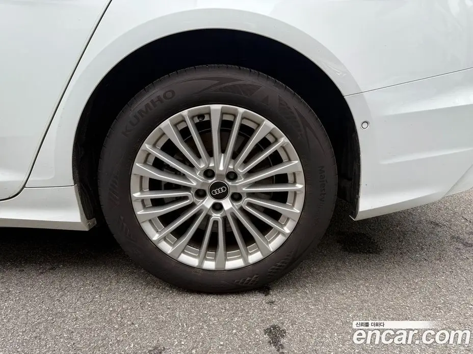 Audi A6 2021 2.0 автомат (гидро), фото 5
