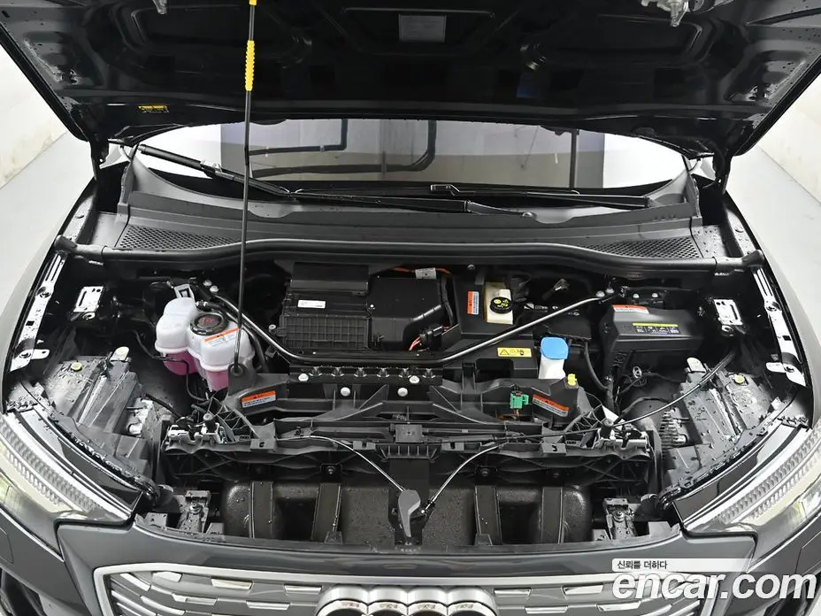 Audi Q4 e-tron 2025 1.0 автомат (гидро), фото 6