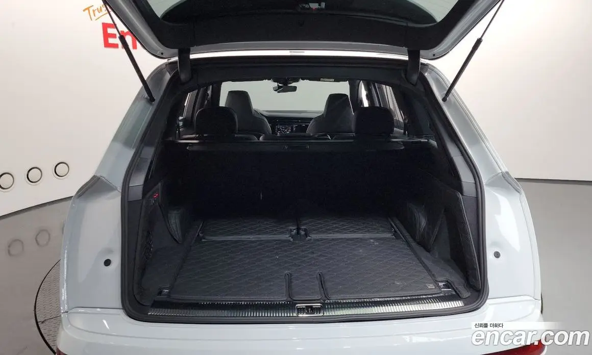 Audi Q7 2025 3.0 автомат (гидро), фото 25