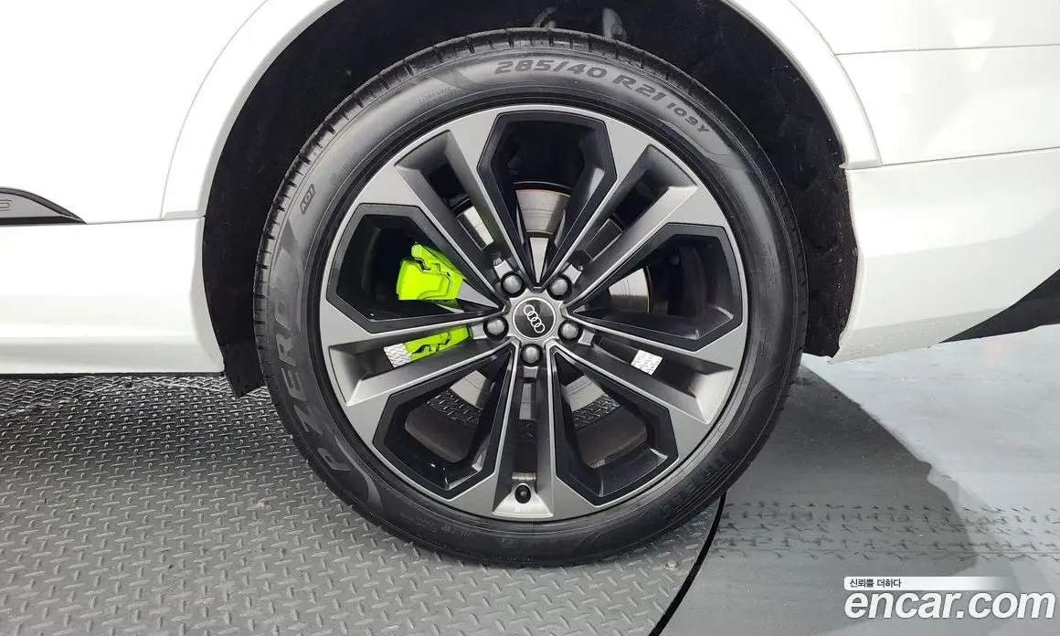 Audi Q7 2025 3.0 автомат (гидро), фото 7