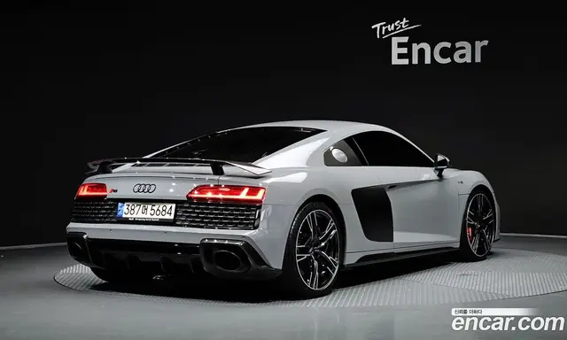 Audi R8 2021 5.2 автомат (гидро), миниатюра 2