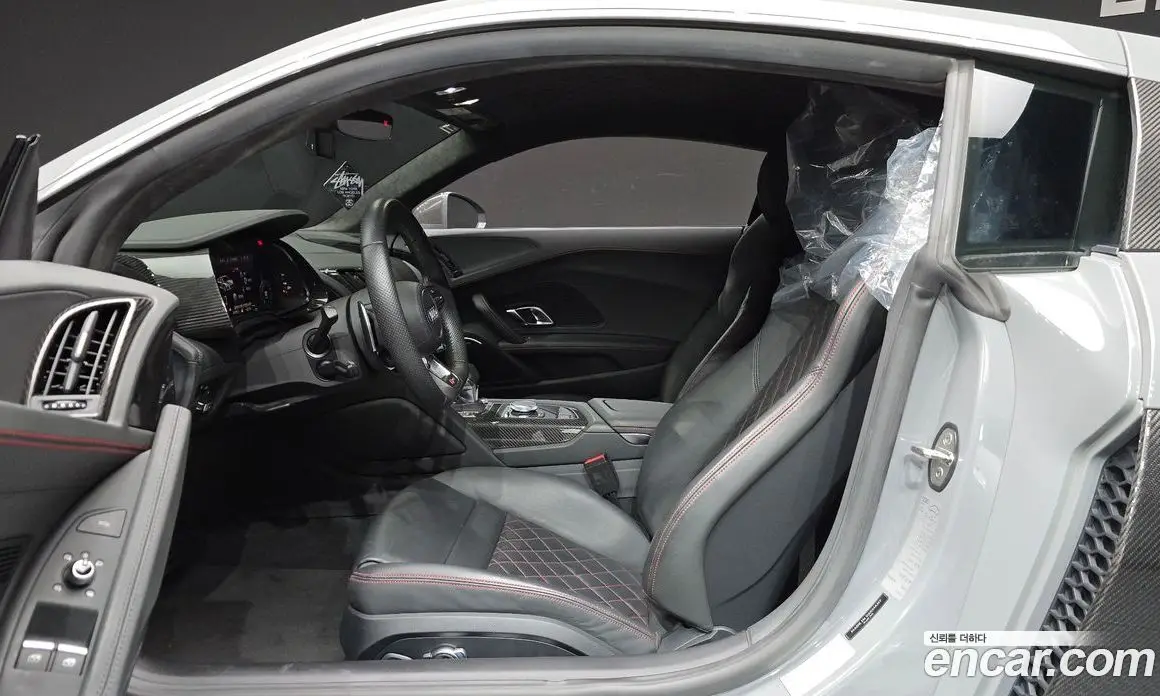 Audi R8 2021 5.2 автомат (гидро), фото 16