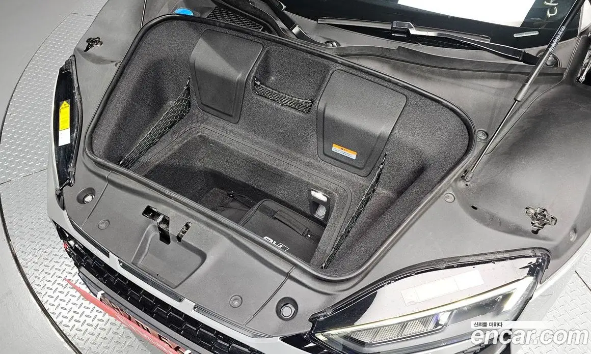 Audi R8 2021 5.2 автомат (гидро), фото 26