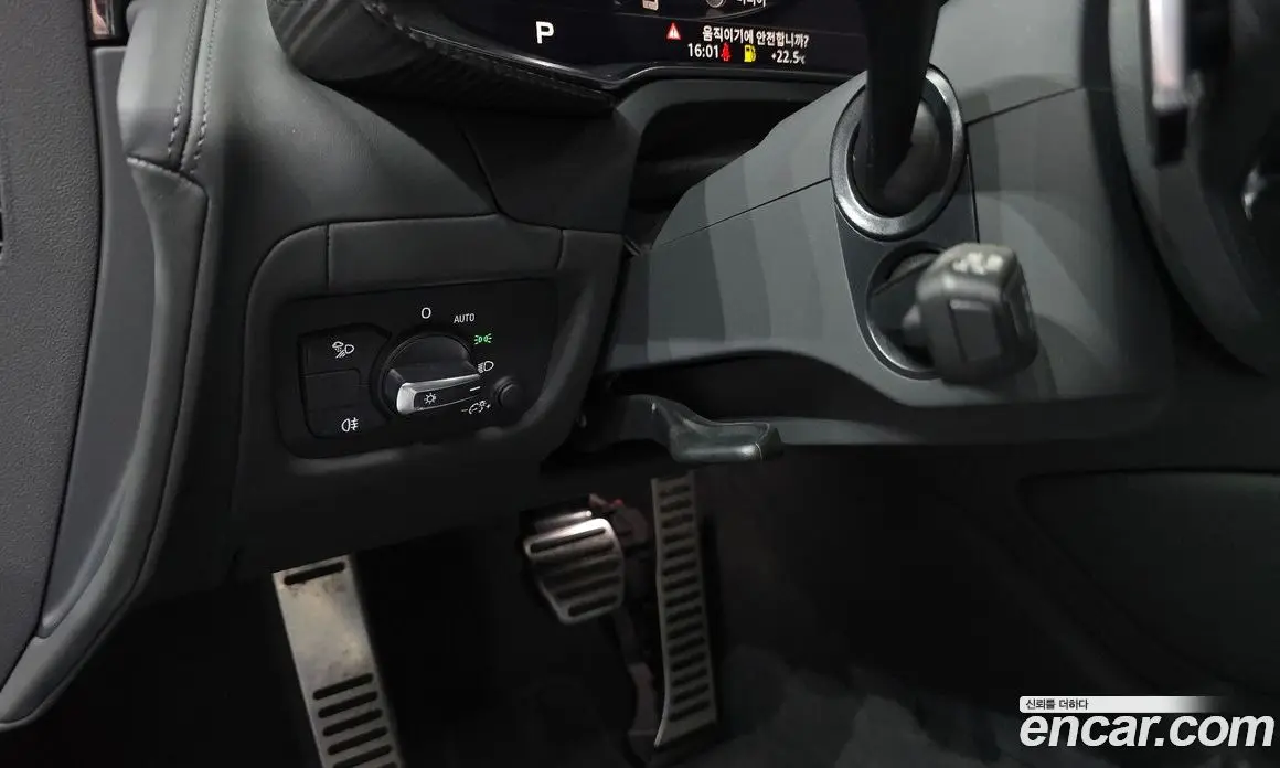 Audi R8 2021 5.2 автомат (гидро), фото 27