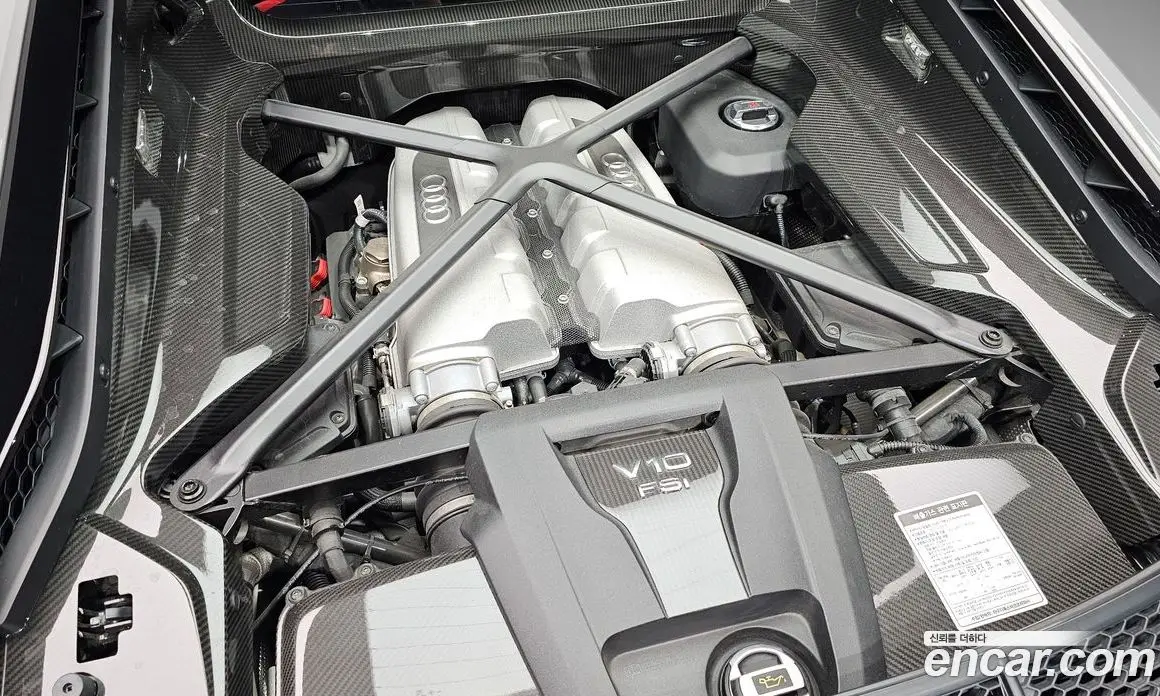 Audi R8 2021 5.2 автомат (гидро), фото 6