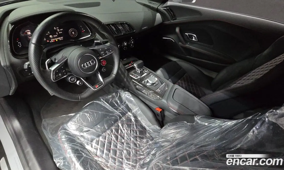 Audi R8 2021 5.2 автомат (гидро), фото 10
