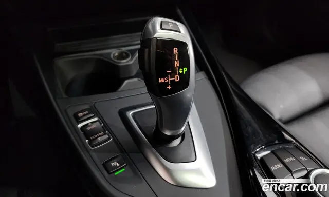 BMW 1 серия 2017 2.0 автомат (гидро), миниатюра 9
