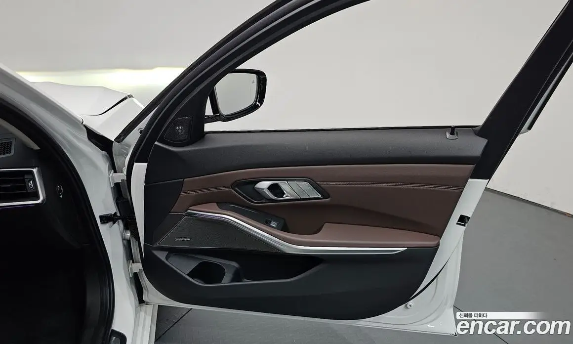 BMW 3 серия 2021 2.0 автомат (гидро), фото 13