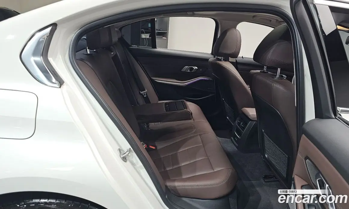 BMW 3 серия 2021 2.0 автомат (гидро), фото 16