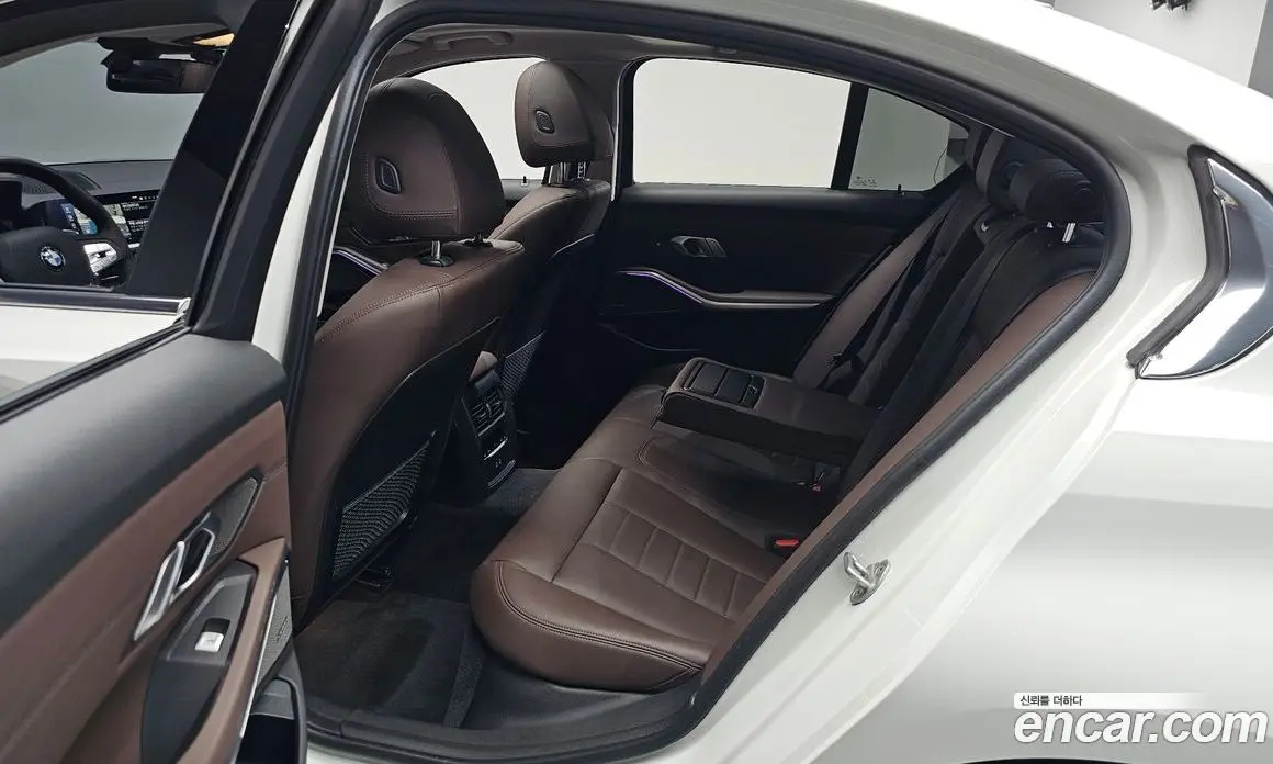 BMW 3 серия 2021 2.0 автомат (гидро), фото 17