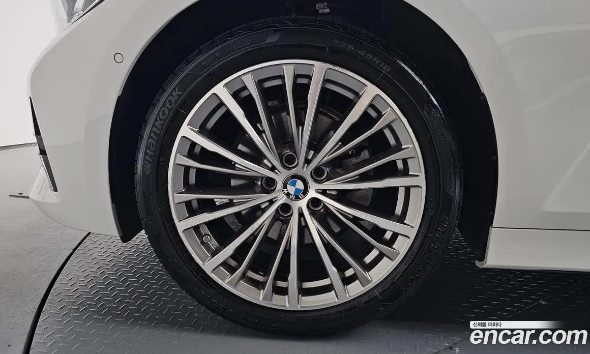 BMW 3 серия 2021 2.0 автомат (гидро), фото 4