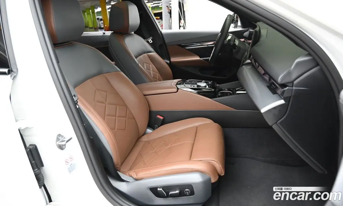 BMW 5 серия 2024 2.0 автомат (гидро), фото 11