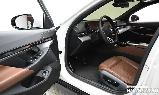 BMW 5 серия 2024 2.0 автомат (гидро), миниатюра 10