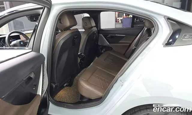 BMW 5 серия 2025 2.0 автомат (гидро), миниатюра 11
