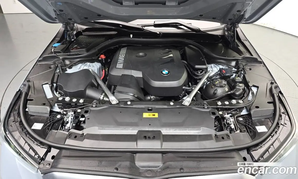 BMW 5 серия 2025 2.0 автомат (гидро), фото 6