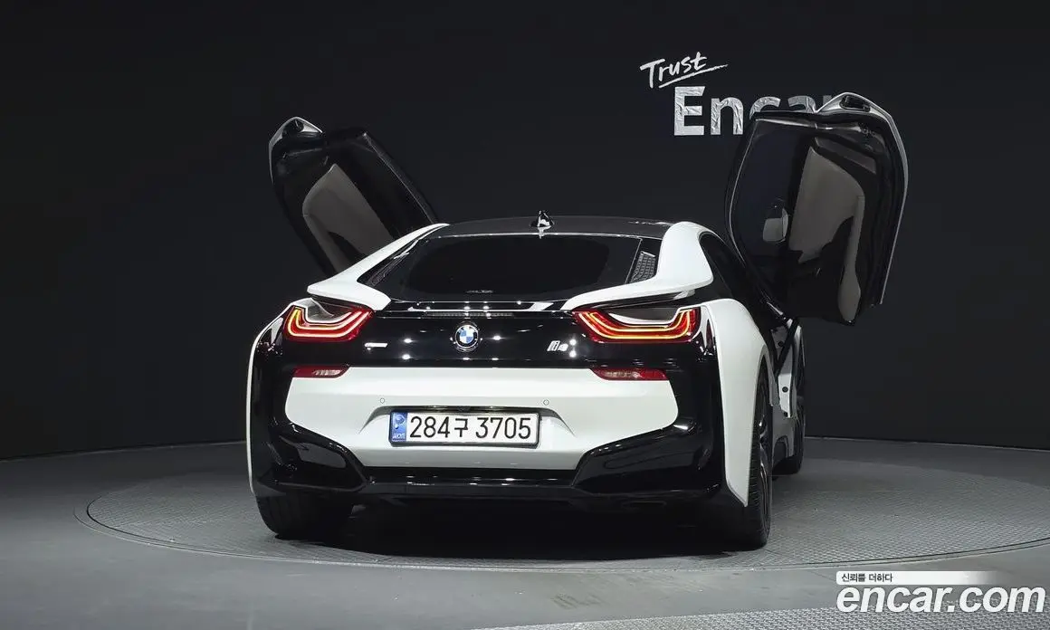 BMW i8 2016 1.5 автомат (гидро), фото 4
