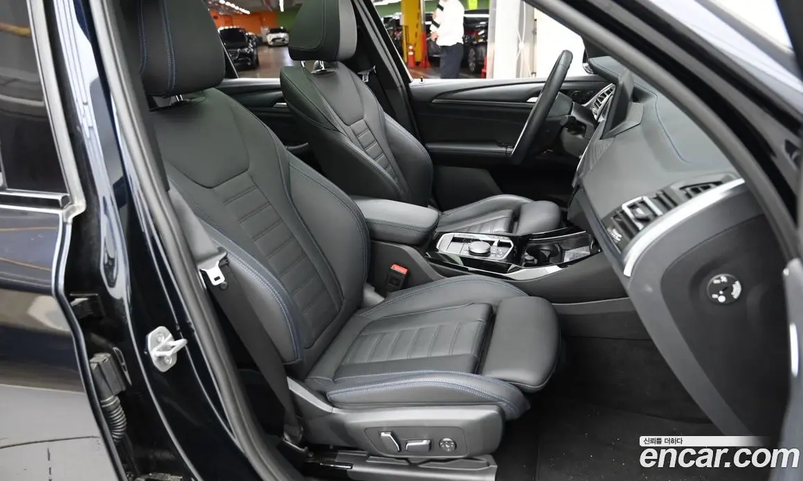 BMW iX3 2024 0.2 автомат (гидро), фото 10
