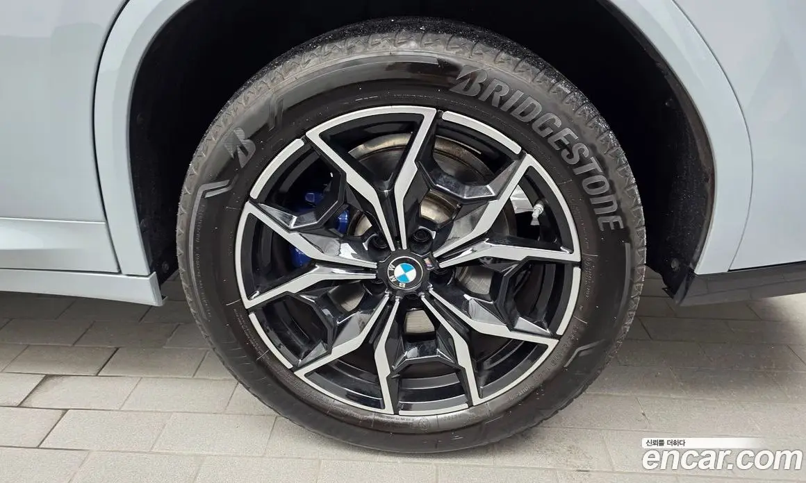 BMW X4 2024 2.0 автомат (гидро), фото 7