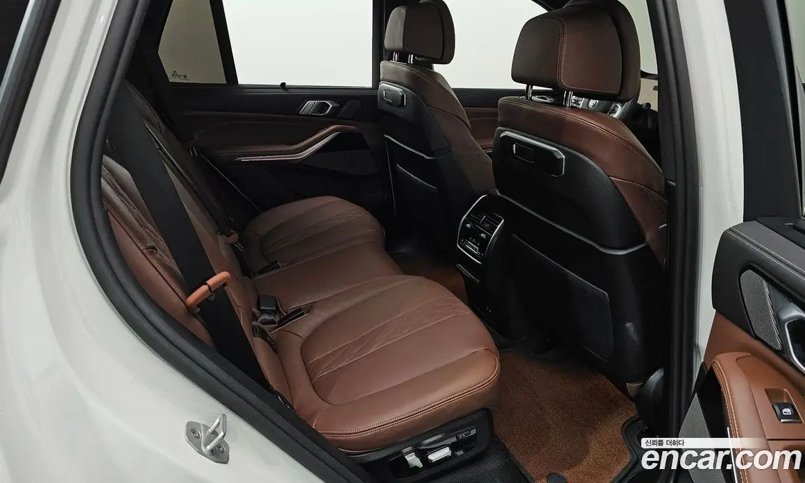 BMW X5 2025 3.0 автомат (гидро), фото 17