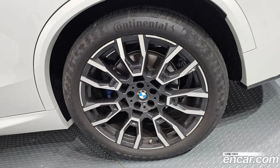 BMW X5 2025 3.0 автомат (гидро), фото 7