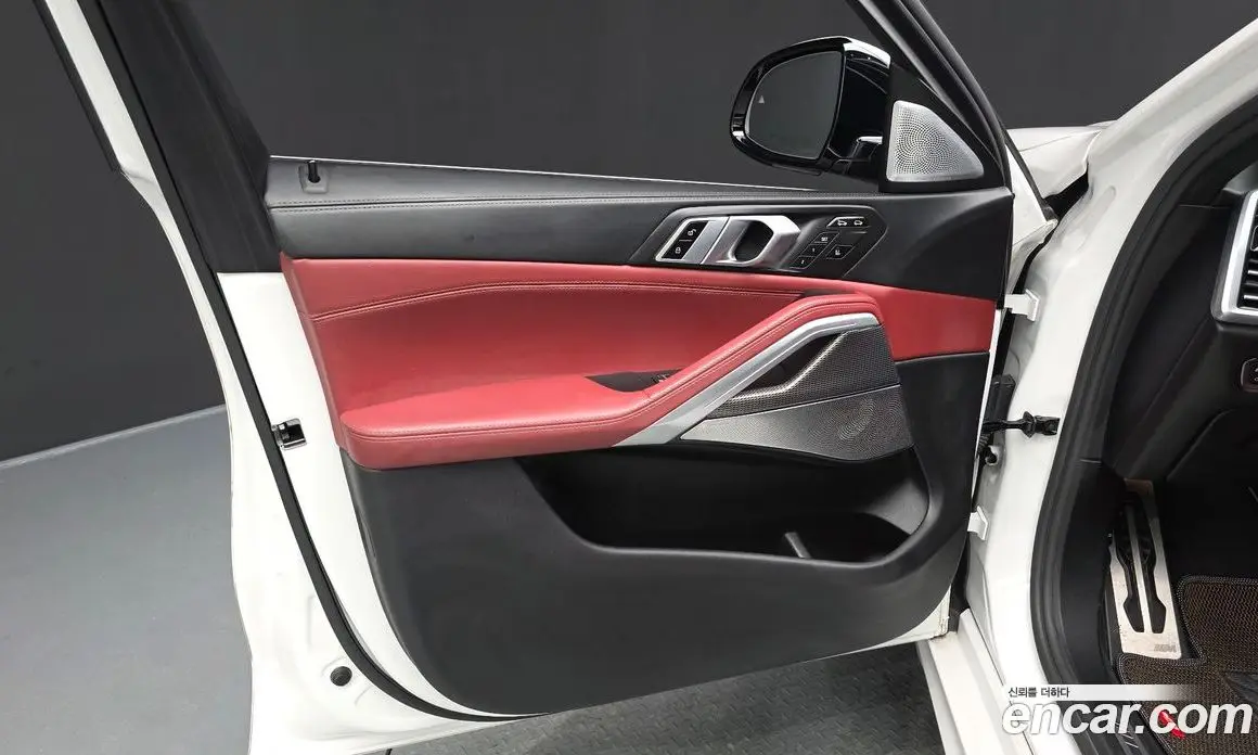 BMW X6 2021 3.0 автомат (гидро), фото 14