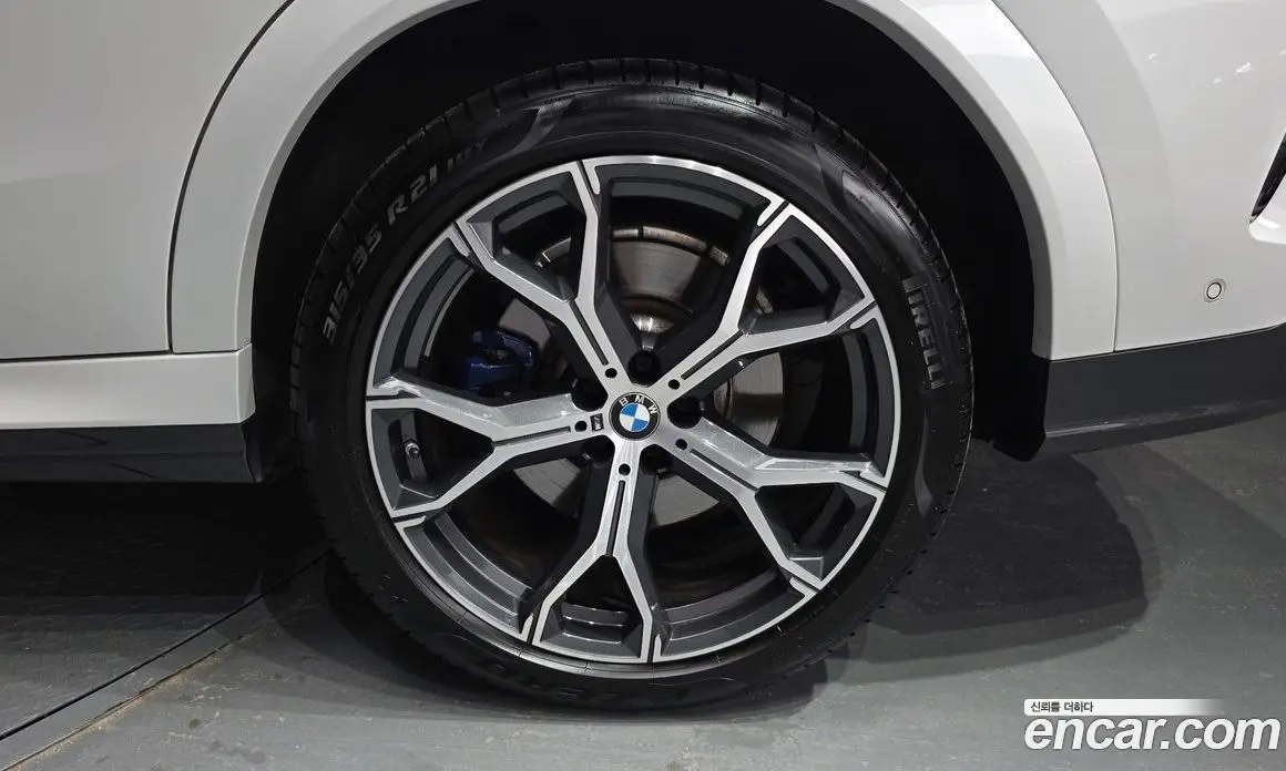 BMW X6 2021 3.0 автомат (гидро), фото 7