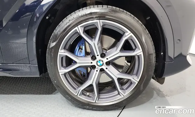 BMW X6 2022 3.0 автомат (гидро), миниатюра 5