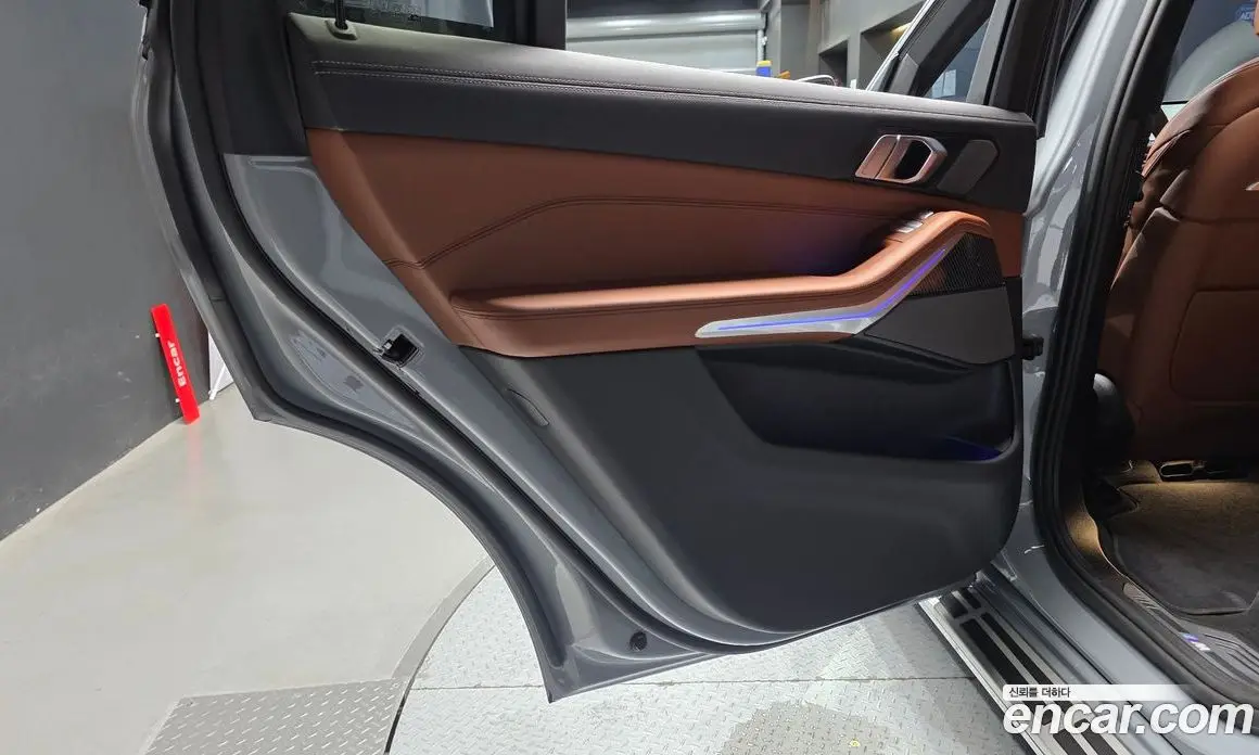 BMW X7 2025 3.0 автомат (гидро), фото 15