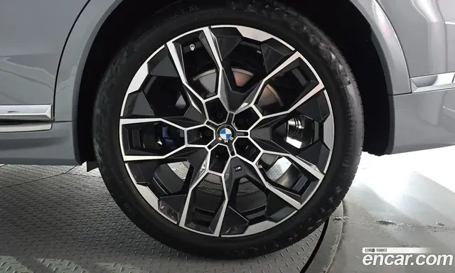BMW X7 2025 3.0 автомат (гидро), миниатюра 7