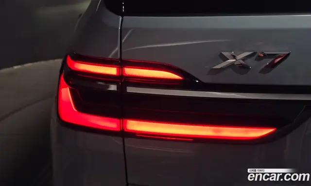 BMW X7 2025 3.0 автомат (гидро), миниатюра 9
