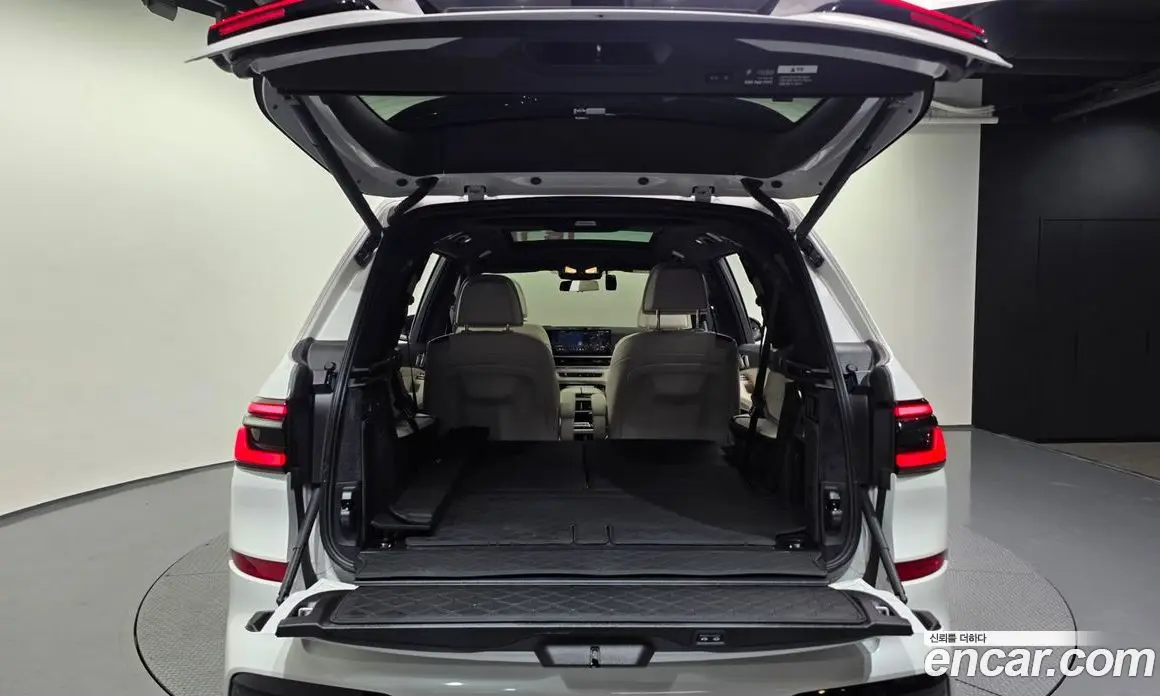BMW X7 2025 4.4 автомат (гидро), фото 20