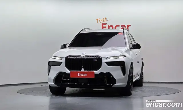 BMW X7 2025 4.4 автомат (гидро), миниатюра 3