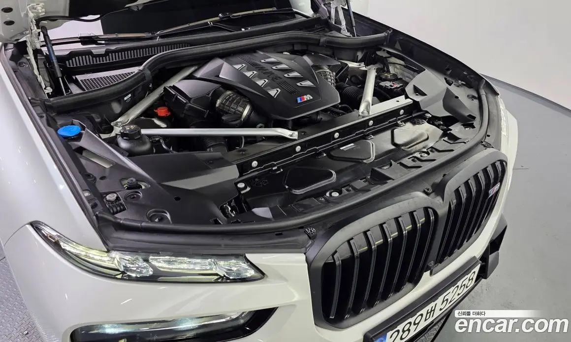 BMW X7 2025 4.4 автомат (гидро), фото 6