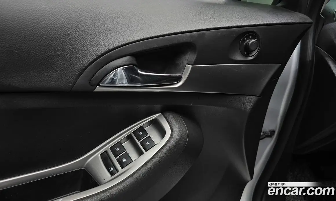Chevrolet Orlando 2015 2.0 автомат (гидро), фото 17