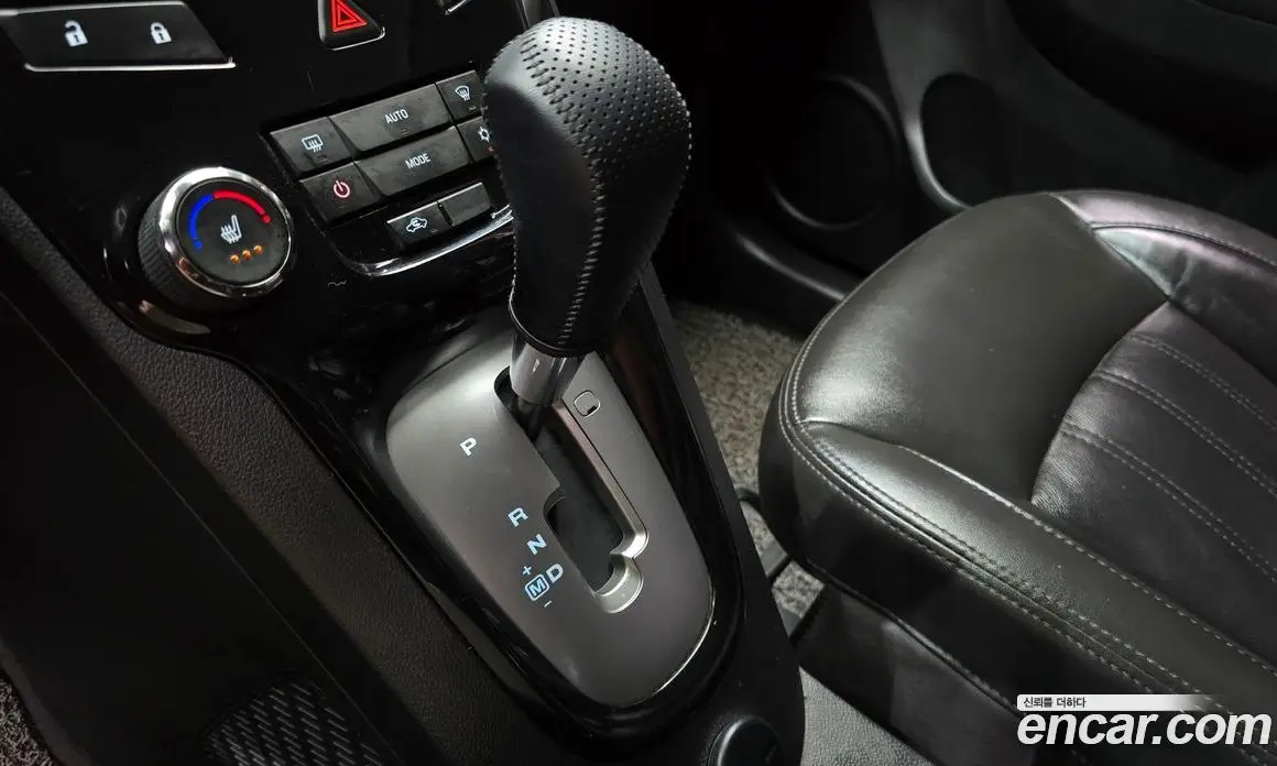 Chevrolet Orlando 2015 2.0 автомат (гидро), фото 9
