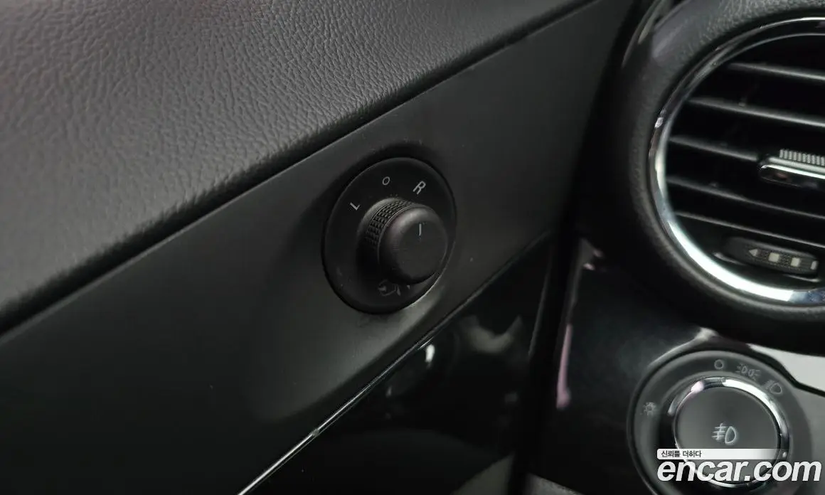 Chevrolet Orlando 2015 2.0 автомат (гидро), фото 17
