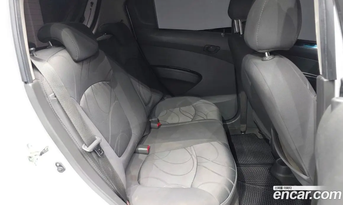 Chevrolet Spark 2011 1.0 автомат (гидро), фото 17