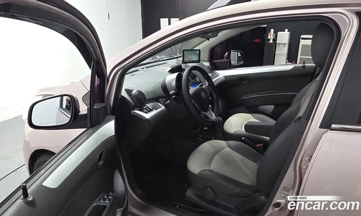 Chevrolet Spark 2012 1.0 автомат (гидро), фото 13