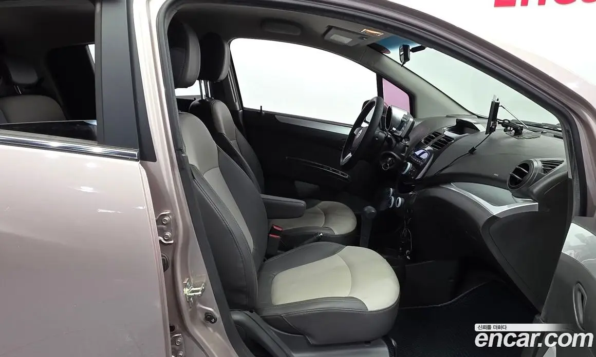 Chevrolet Spark 2012 1.0 автомат (гидро), фото 16