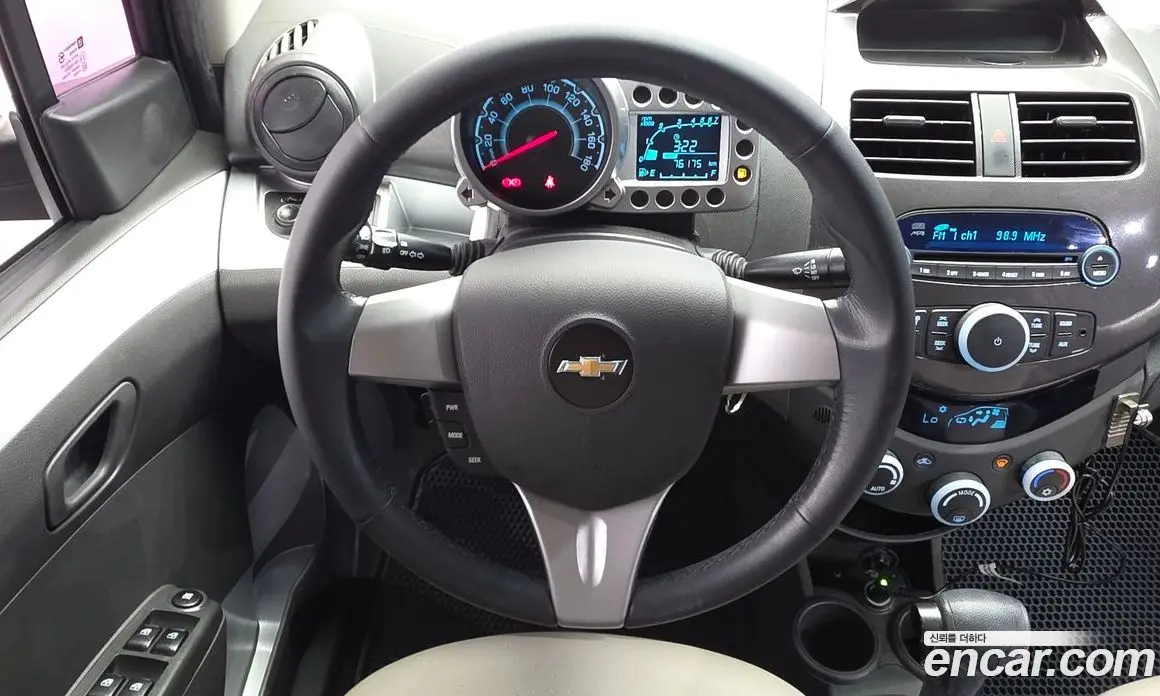 Chevrolet Spark 2012 1.0 автомат (гидро), фото 19