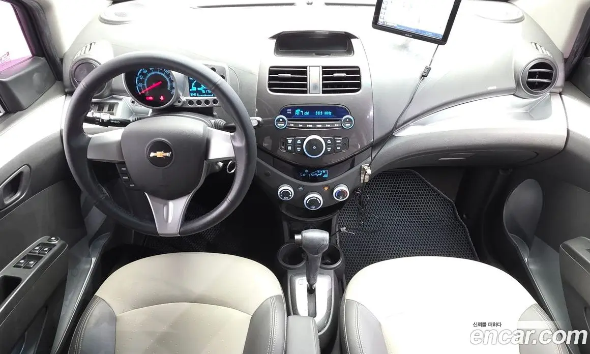 Chevrolet Spark 2012 1.0 автомат (гидро), фото 10