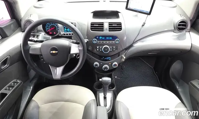 Chevrolet Spark 2012 1.0 автомат (гидро), миниатюра 10