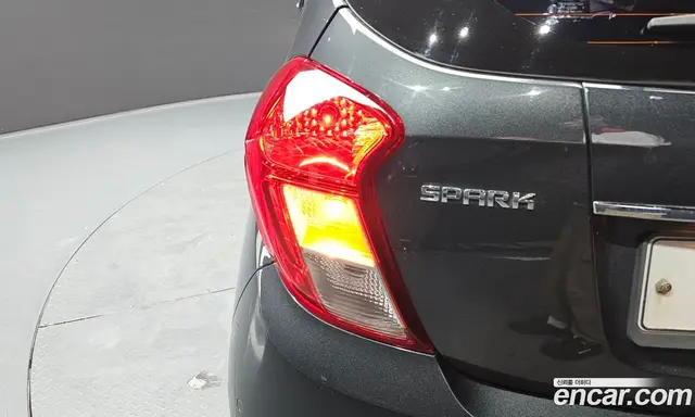 Chevrolet Spark 2016 1.0 автомат (гидро), миниатюра 9